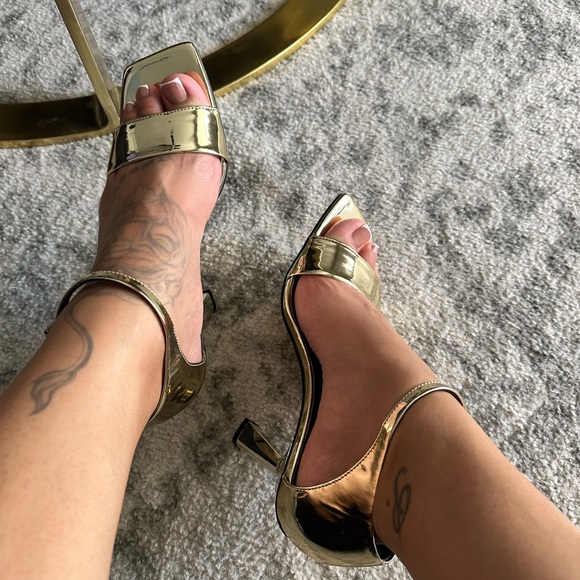Franco Sarto metallic gold heels - Picture 2 of 13